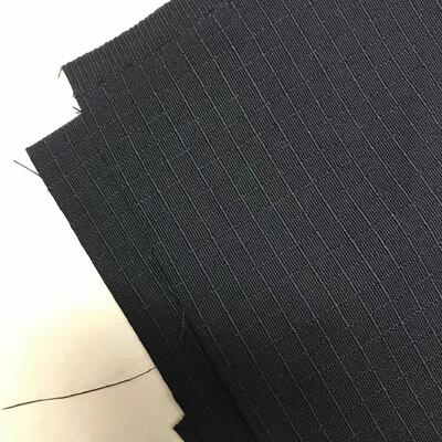 織りたたれたツイルメタアラミド布 220gm 断裂強度 1000N 1200N 保護服と安全装備に最適